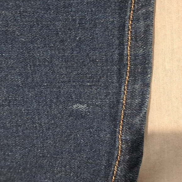 Loft Outlet Bootcut Jeans. Size 6. Medium Wash. - Picture 3 of 16